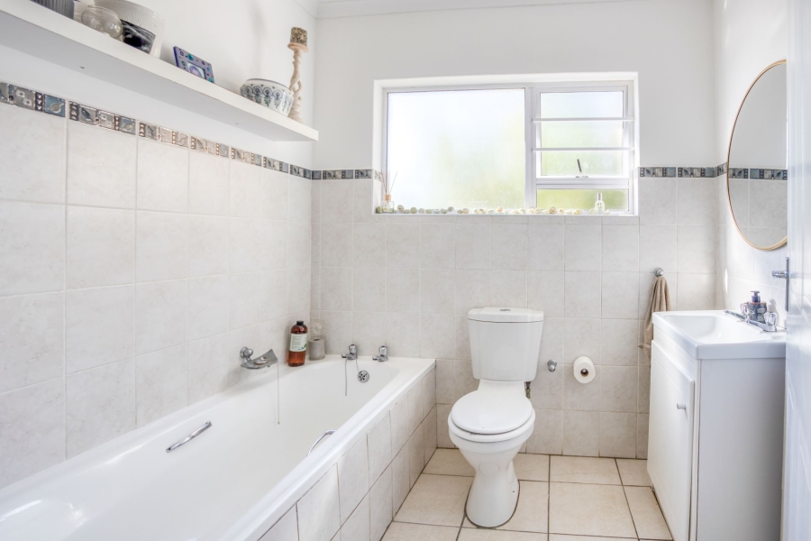 4 Bedroom Property for Sale in Bonnie Doone Eastern Cape